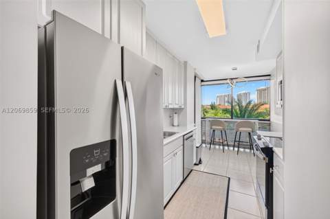 1000 Island Blvd 405, Aventura FL - photo 17 of 53