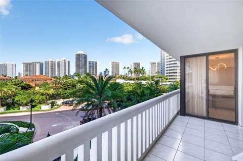 1000 Island Blvd 405, Aventura FL - photo 7 of 53