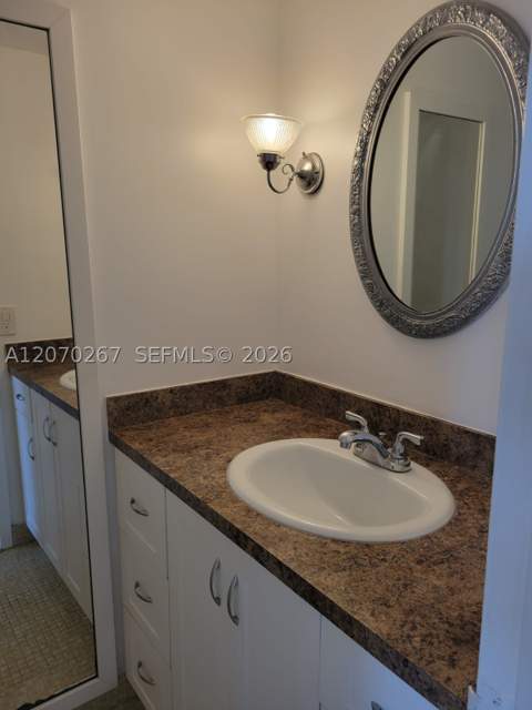 7620 Carlyle Ave 604, Miami Beach FL - photo 17 of 28