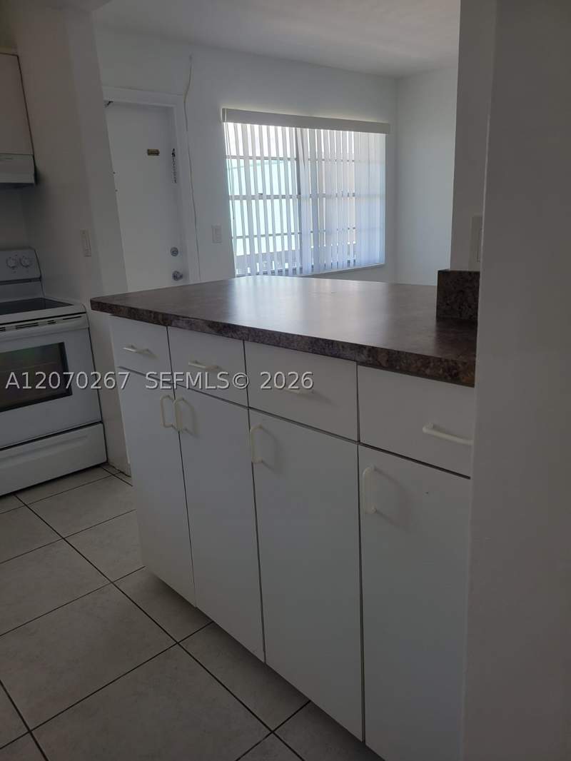 1 bedroom Condominium at 7620 Carlyle Ave 604, Carlyle Plaza Condo, Miami Beach — photo 3