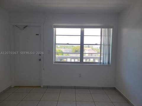 7620 Carlyle Ave 604, Miami Beach FL - photo 7 of 28
