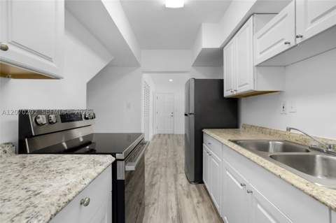 2250 Bay Dr 7, Miami Beach FL - photo 14 of 23