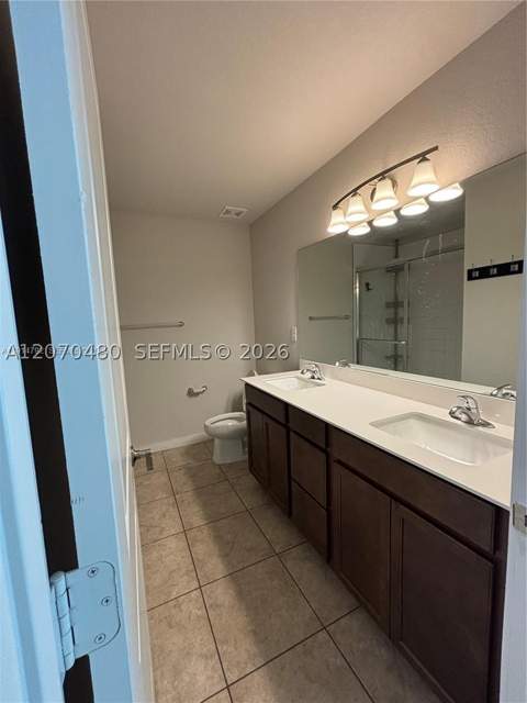 1021 NW 5th St, Florida City FL - photo 7 of 13