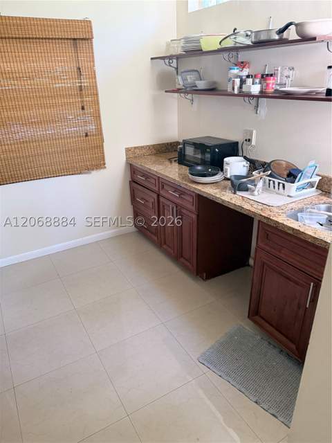 1435 NE 139th St, North Miami FL - photo 6 of 18