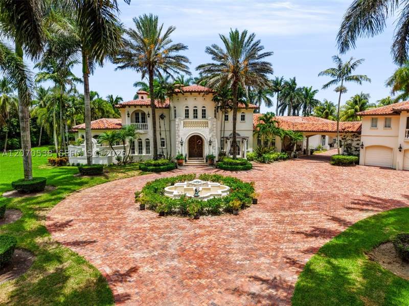 6 bedroom SingleFamilyResidence at 14949 SW 184th Ave, The Redlands, Miami — photo 2