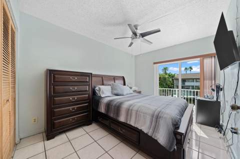 16470 NE 27th Place 35, North Miami Beach FL - photo 16 of 25