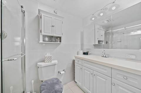16470 NE 27th Place 35, North Miami Beach FL - photo 23 of 25