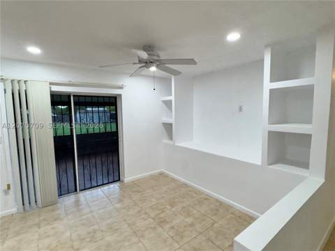 18225 SW 94th Ave, Palmetto Bay FL - photo 12 of 34