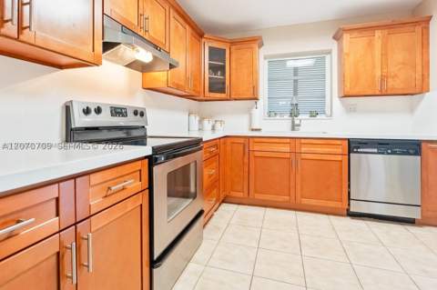 18225 SW 94th Ave, Palmetto Bay FL - photo 7 of 34