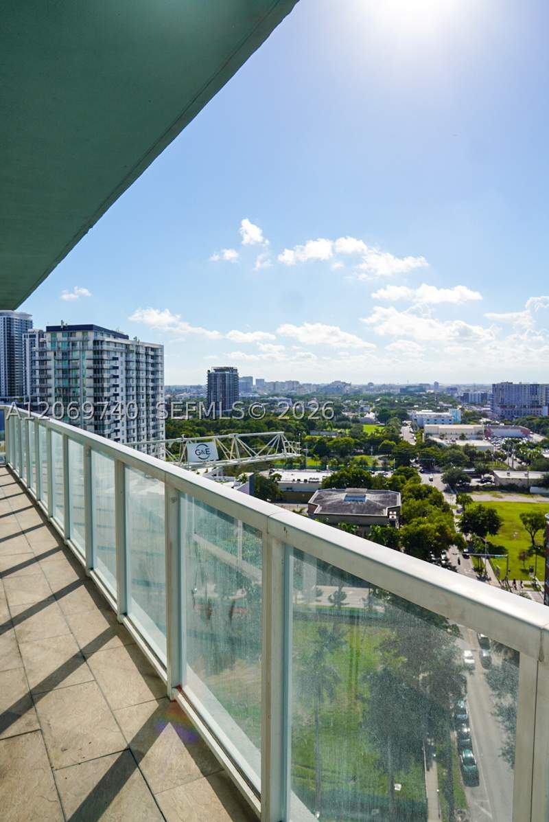 2 bedroom Condominium at 1900 N Bayshore Dr 1618, Quantum On The Bay Condo, Miami — photo 3