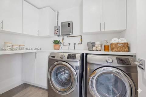 2558 NE 206th Ter, Miami FL - photo 11 of 14