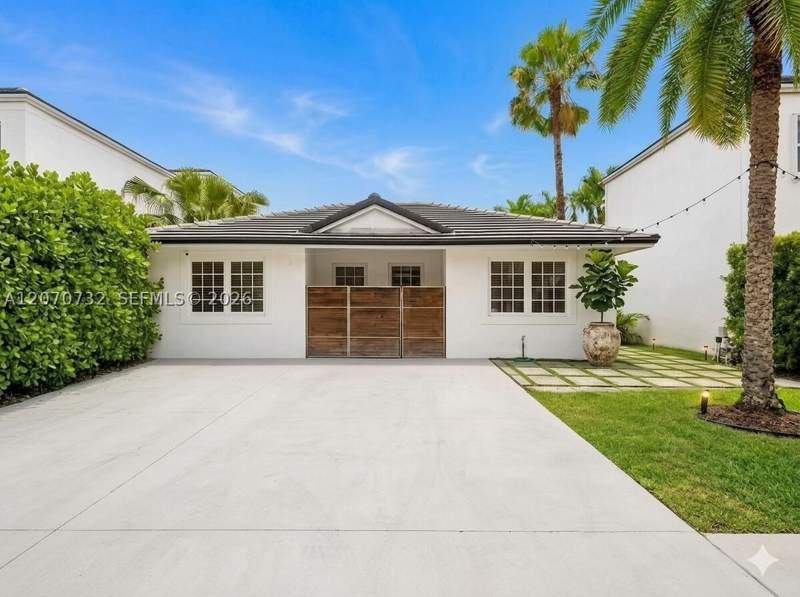 4 bedroom SingleFamilyResidence at 2558 NE 206th Ter, River Parc Estates, Miami — photo 5