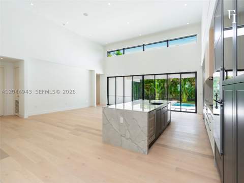 1111 Alberca St, Coral Gables FL - photo 12 of 57