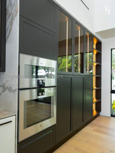 1111 Alberca St, Coral Gables FL - photo 15 of 57