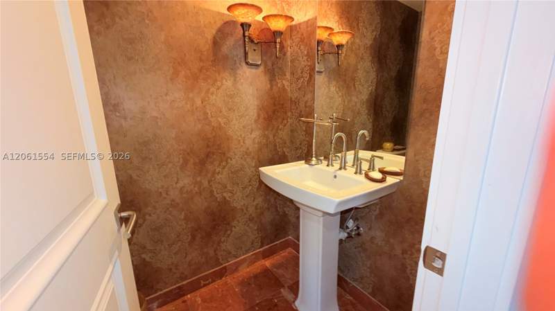 2 bedroom Condominium at 888 Brickell Key Dr 508, One Tequesta Point Condo, Miami — photo 3