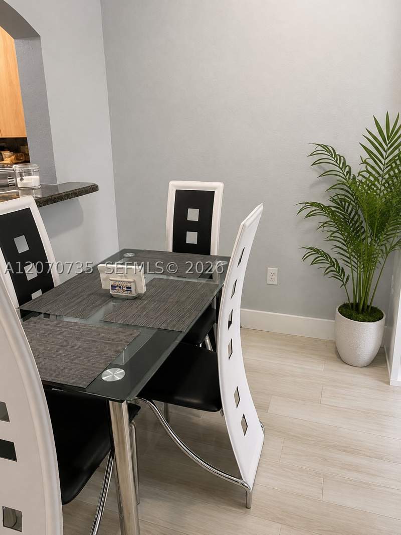 2 bedroom Condominium at 7991 NW 8th St 110, Park Place At Midway Cond, Miami — photo 4