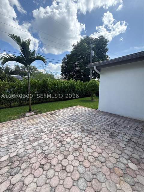 1532 Trillo Ave, Coral Gables FL - photo 16 of 24