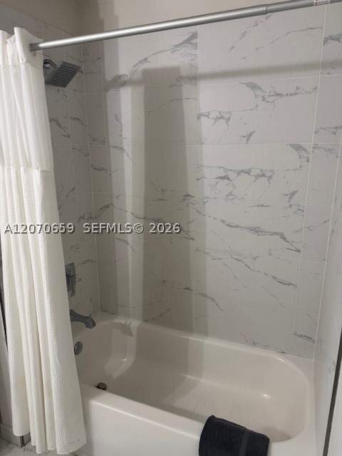 19380 NE 26 Ave 304, Miami FL - photo 7 of 15