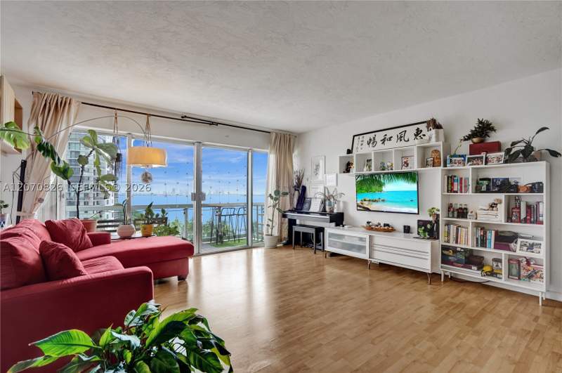 2 bedroom Condominium at 2451 Brickell Ave 8E, Brickell Townhouse Condo, Miami — photo 5