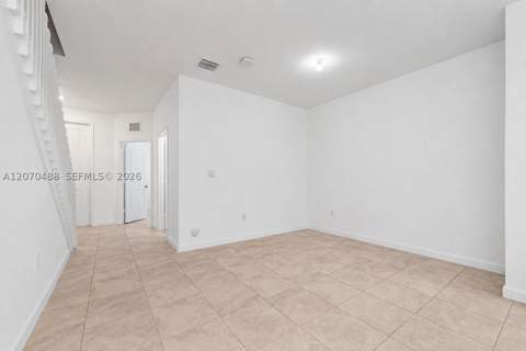 11215 SW 249th St, Homestead FL - photo 10 of 31