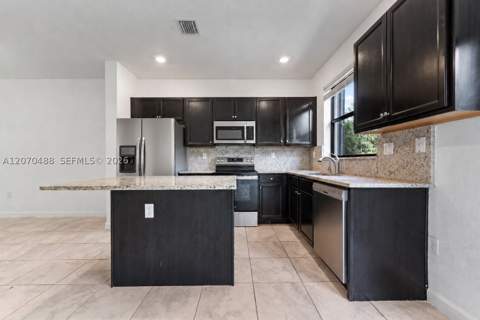 11215 SW 249th St, Homestead FL - photo 14 of 31