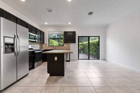 11215 SW 249th St, Homestead FL - photo 15 of 31