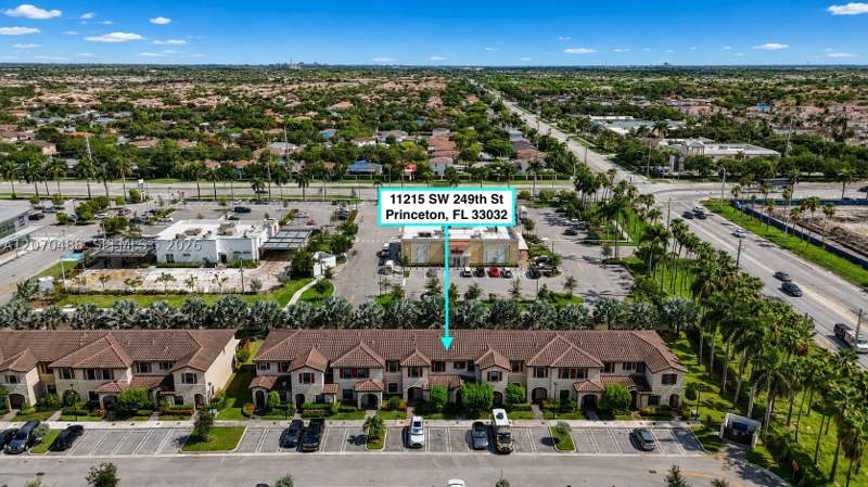 3 bedroom Townhouse at 11215 SW 249th St, Coco Palm Villas, Homestead — photo 5