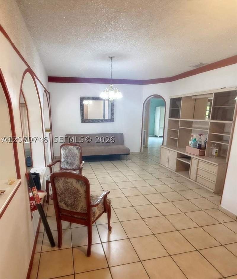 3 bedroom SingleFamilyResidence at 50 E 44th St, Bradley Manor, Hialeah — photo 2