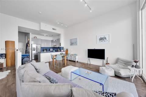 725 NE 22nd St Ph1D, Miami FL - photo 15 of 33