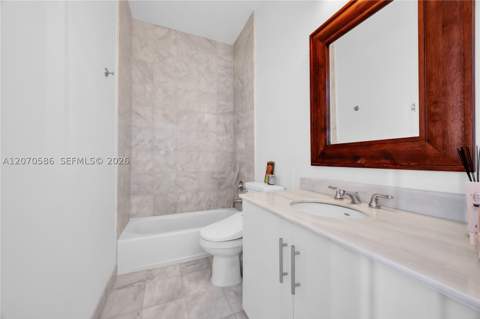 725 NE 22nd St Ph1D, Miami FL - photo 23 of 33