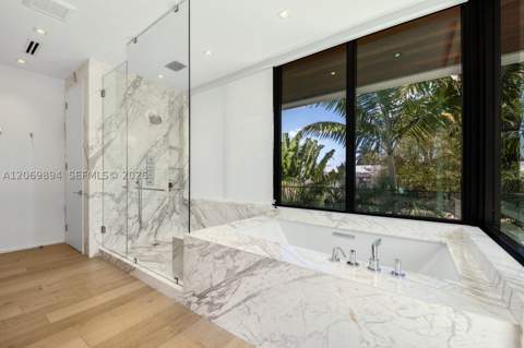6015 N Bay Rd, Miami Beach FL - photo 21 of 40