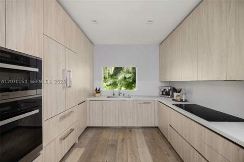 1015 Bayamo Ave, Coral Gables FL - photo 7 of 24