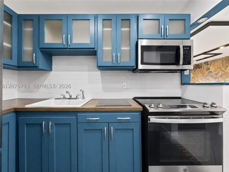 2 bedroom Condominium at 8411 NW 8th St 102, Summit Chase Condo, Miami — photo 5