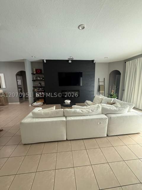 1825 SE 20th Rd, Homestead FL - photo 6 of 19