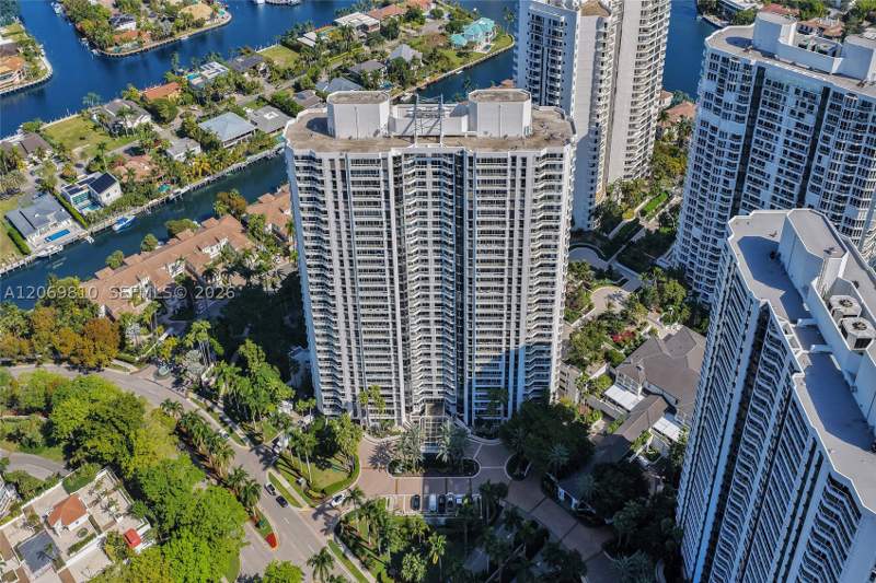 2 bedroom Condominium at 21205 Yacht Club Dr 2310, North Tower At The Point, Aventura — photo 3