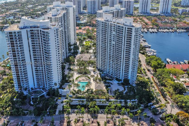 2 bedroom Condominium at 21205 Yacht Club Dr 2310, North Tower At The Point, Aventura — photo 5