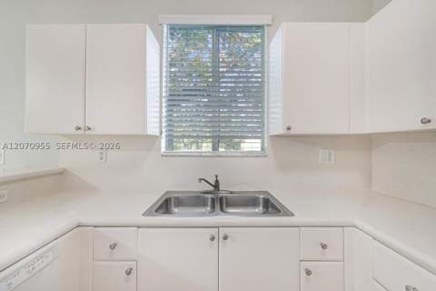2828 SE 16th Ave 114, Homestead FL - photo 23 of 34