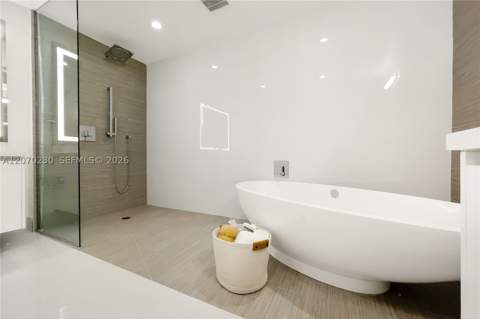 330 Sunny Isles Blvd 5-1102, Sunny Isles Beach FL - photo 12 of 29
