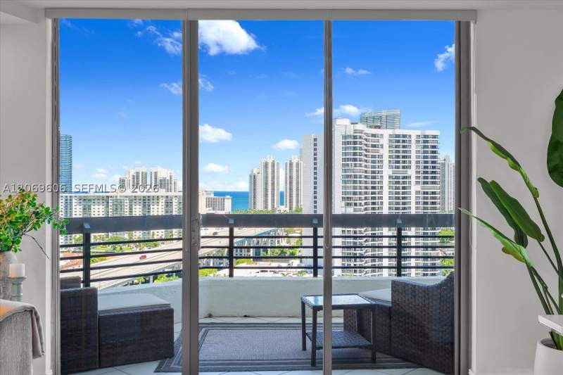 2 bedroom Condominium at 3500 Mystic Pointe Dr 2107, Mystic Pointe Tower 400, Aventura — photo 3