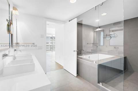 5875 Collins Ave 1102, Miami Beach FL - photo 18 of 57