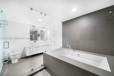 5875 Collins Ave 1102, Miami Beach FL - photo 19 of 57