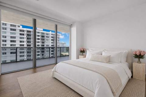 5875 Collins Ave 1102, Miami Beach FL - photo 21 of 57