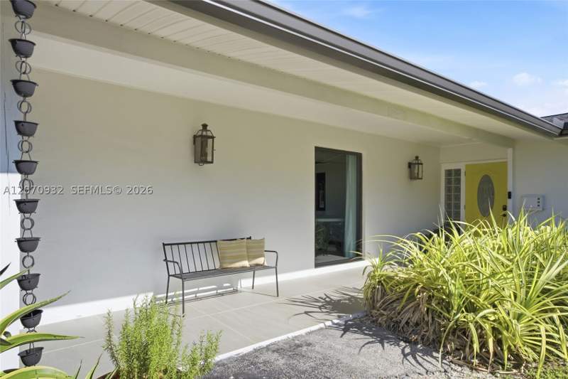 5 bedroom SingleFamilyResidence at 9780 Bel Aire Dr, Bel Aire Sec 3, Cutler Bay — photo 4