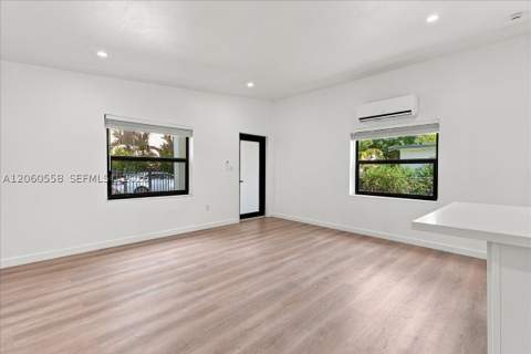 14035 NW 6th Ave, North Miami FL - photo 11 of 33