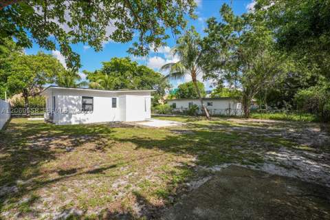 14035 NW 6th Ave, North Miami FL - photo 6 of 33