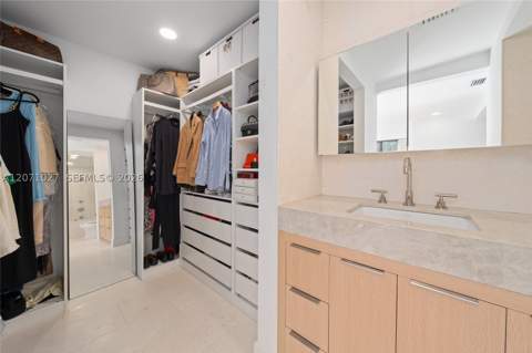 638 NE 141st St, North Miami FL - photo 13 of 20