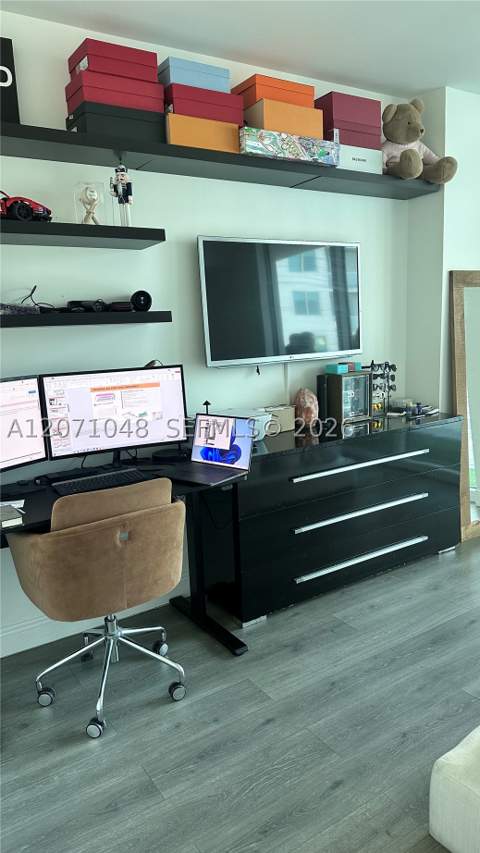 244 Biscayne Blvd 1707, Miami FL - photo 10 of 17