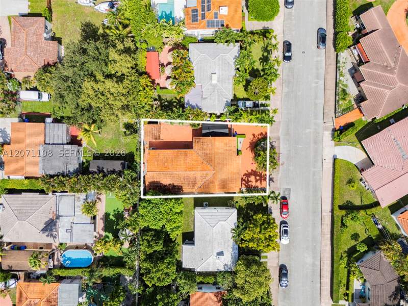 4 bedroom SingleFamilyResidence at 41 Campina Ct, Coral Gables Flagler Stre, Coral Gables — photo 5