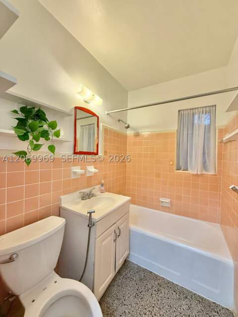 1120 NE 115th St, Biscayne Park FL - photo 12 of 23