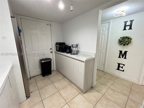 8500 SW 109th Ave 6-220, Miami FL - photo 8 of 53